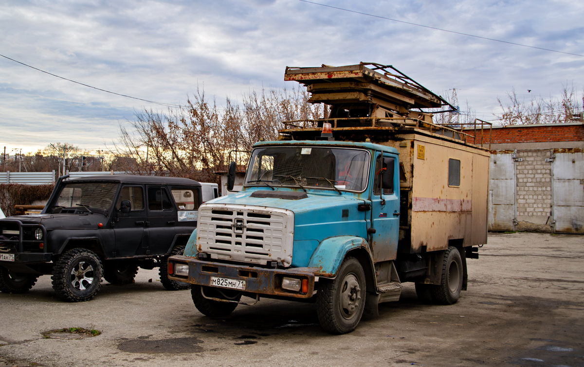 Тульская область, № М 825 МН 71 — ЗИЛ-432932