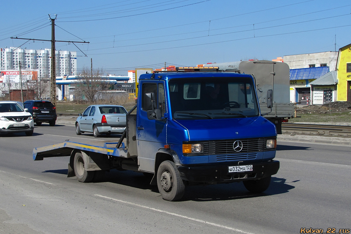 Алтайский край, № А 032 МА 122 — Mercedes-Benz T2 ('1986) 711