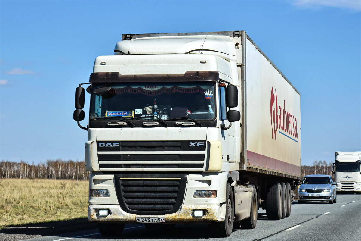 Крым, № Н 243 ТА 82 — DAF XF105 FT