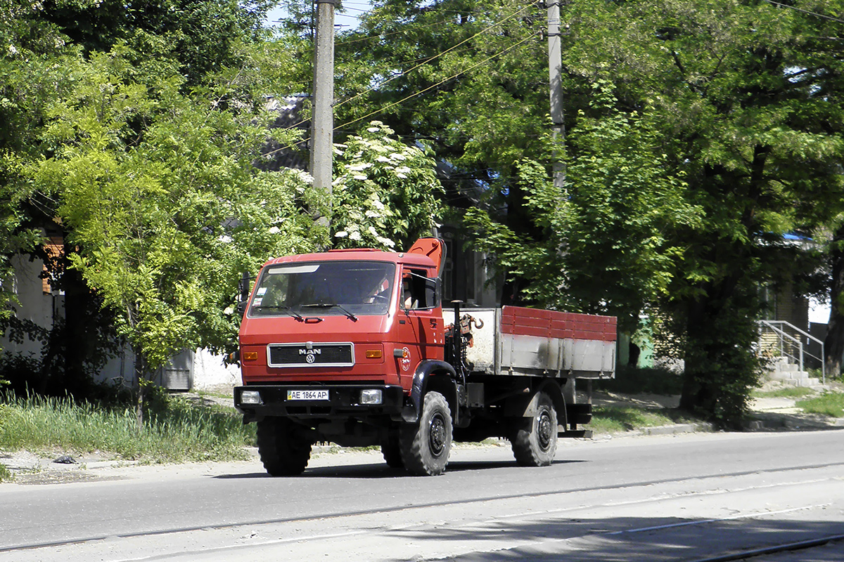 Днепропетровская область, № АЕ 1864 АР — VW-MAN G90