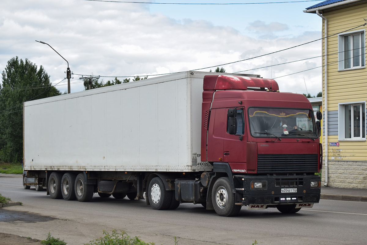Алтайский край, № А 054 ЕТ 122 — МАЗ-544008