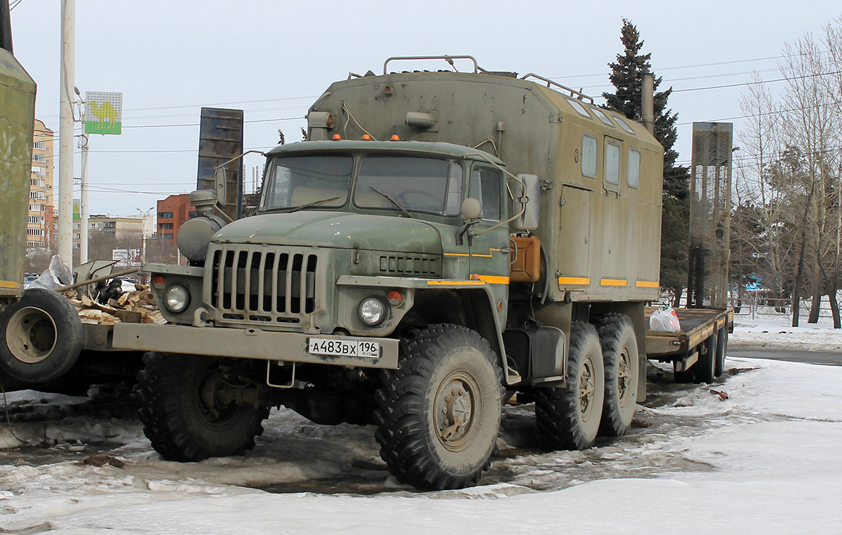 Свердловская область, № А 483 ВХ 196 — Урал-43204