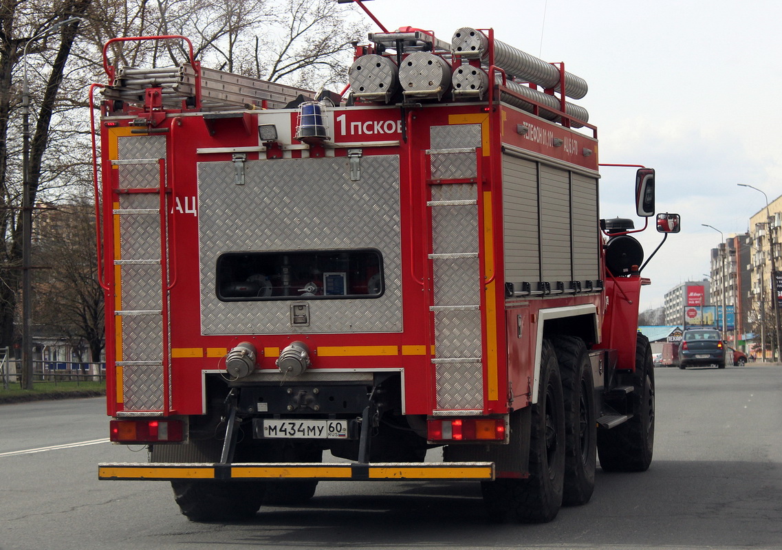 Псковская область, № М 434 МУ 60 — Урал-5557-72