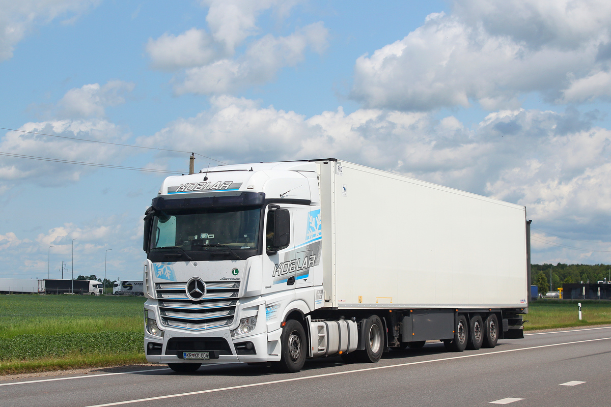 Словения, № KR KK-004 — Mercedes-Benz Actros ('2011)