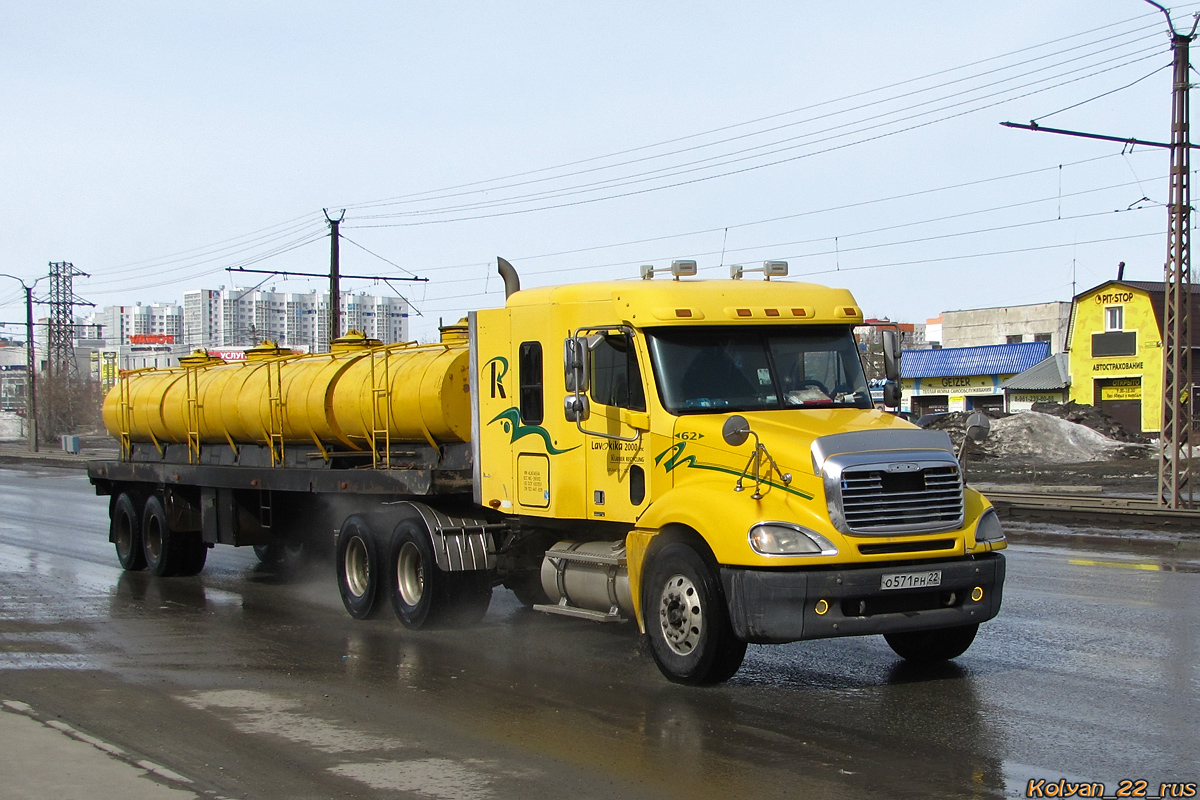 Алтайский край, № О 571 РН 22 — Freightliner Columbia