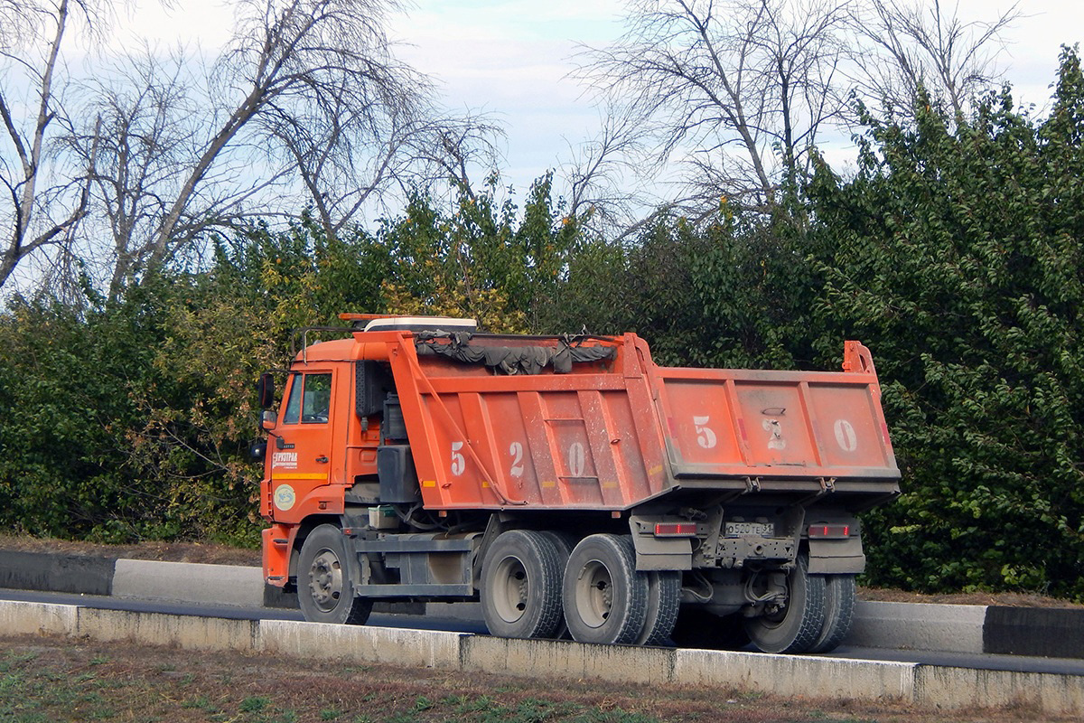 Белгородская область, № О 520 ТЕ 31 — КамАЗ-65115-42