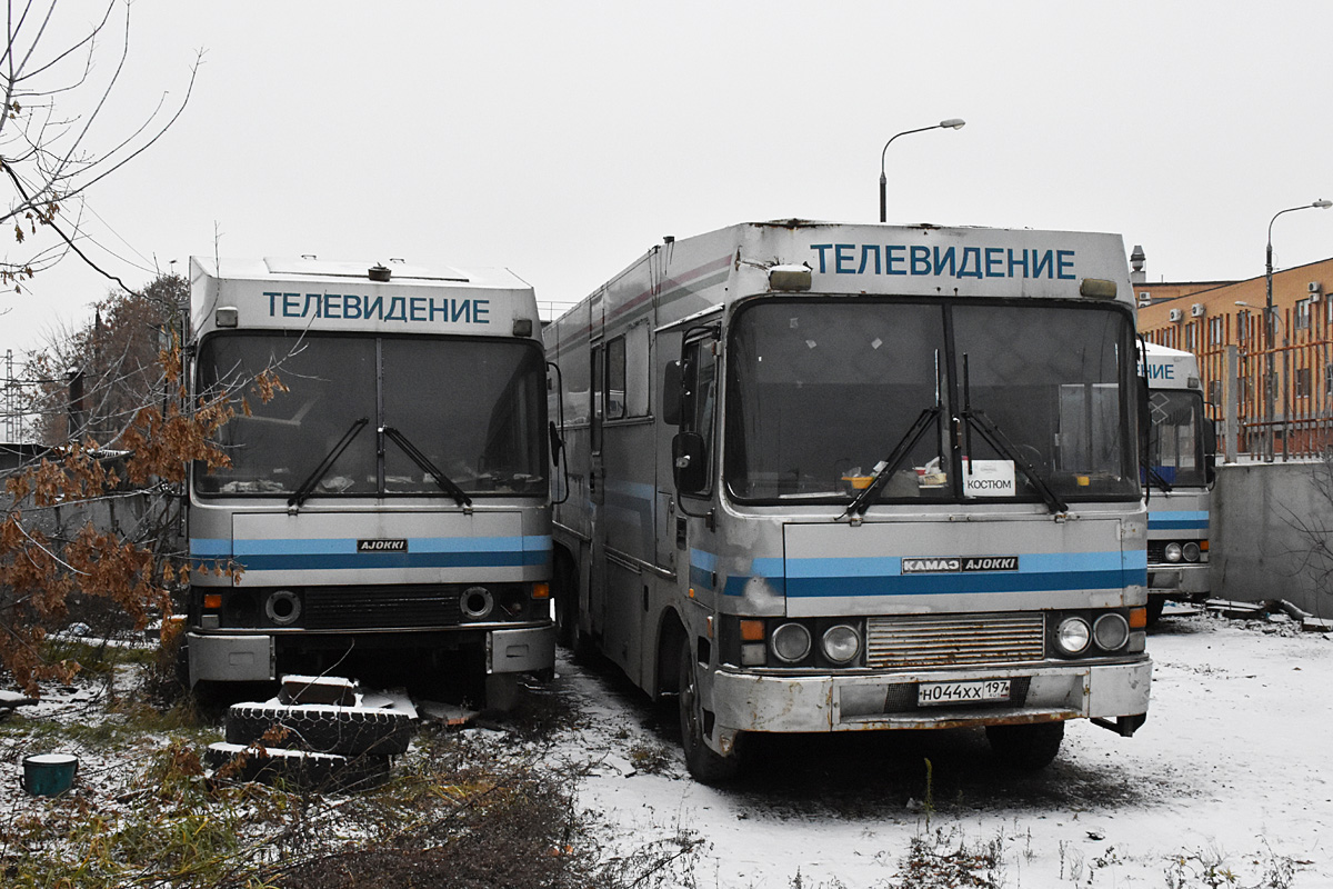 Москва, № 9 — КамАЗ-53213; Москва, № Н 044 ХХ 197 — КамАЗ-53213
