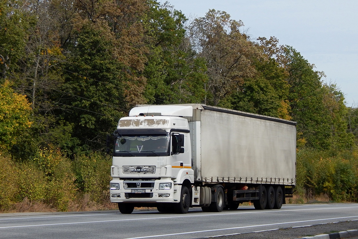 Белгородская область, № Т 975 КН 31 — КамАЗ-5490-S5(87)