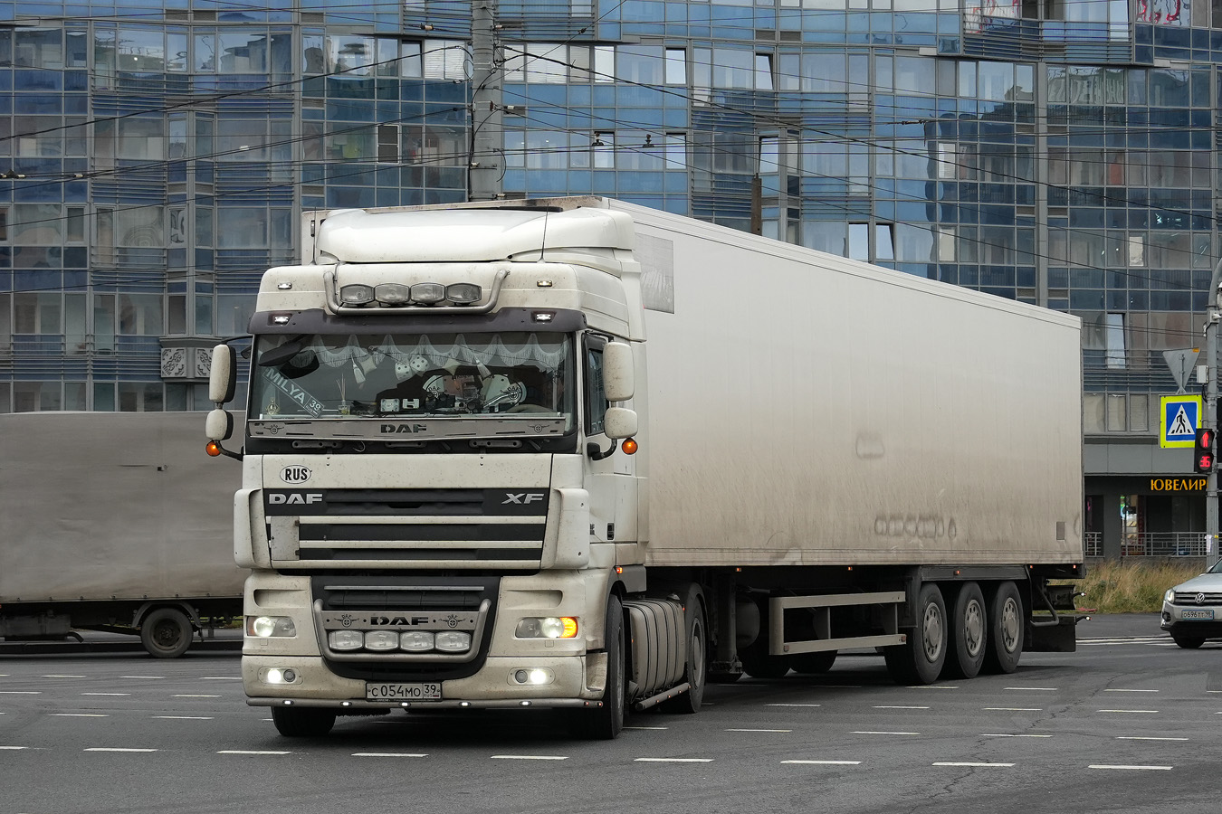 Калининградская область, № С 054 МО 39 — DAF XF105 FT