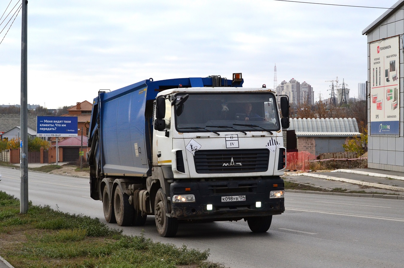 Волгоградская область, № К 098 УВ 134 — МАЗ-6312B5