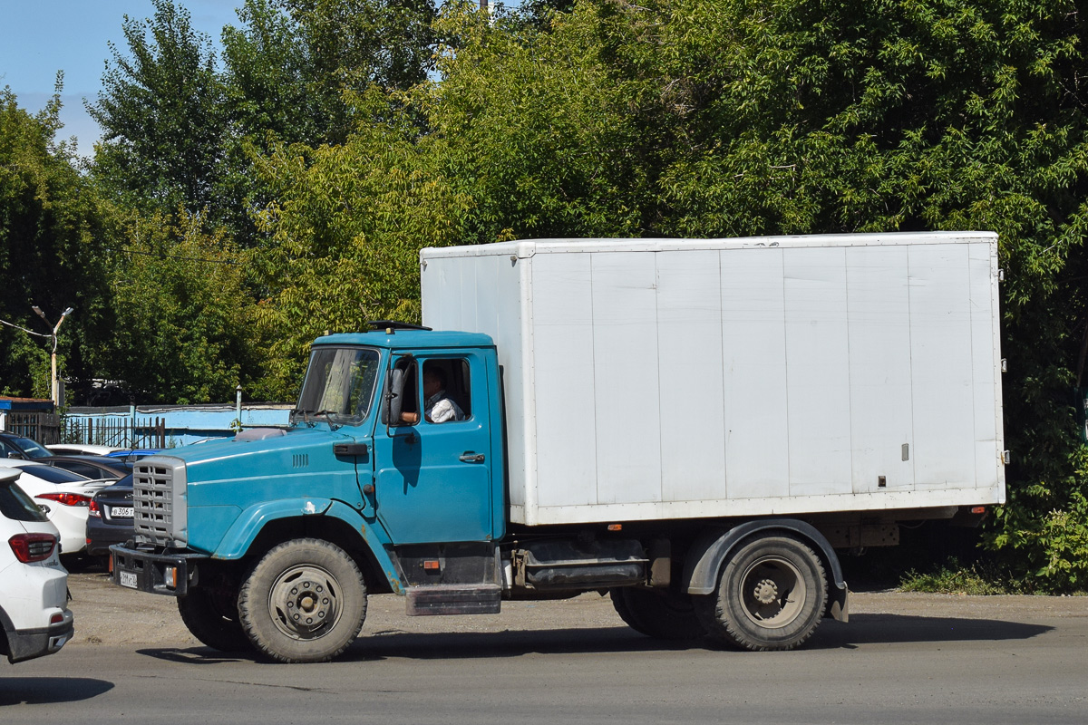 Алтайский край, № О 311 УС 22 — ЗИЛ-432932