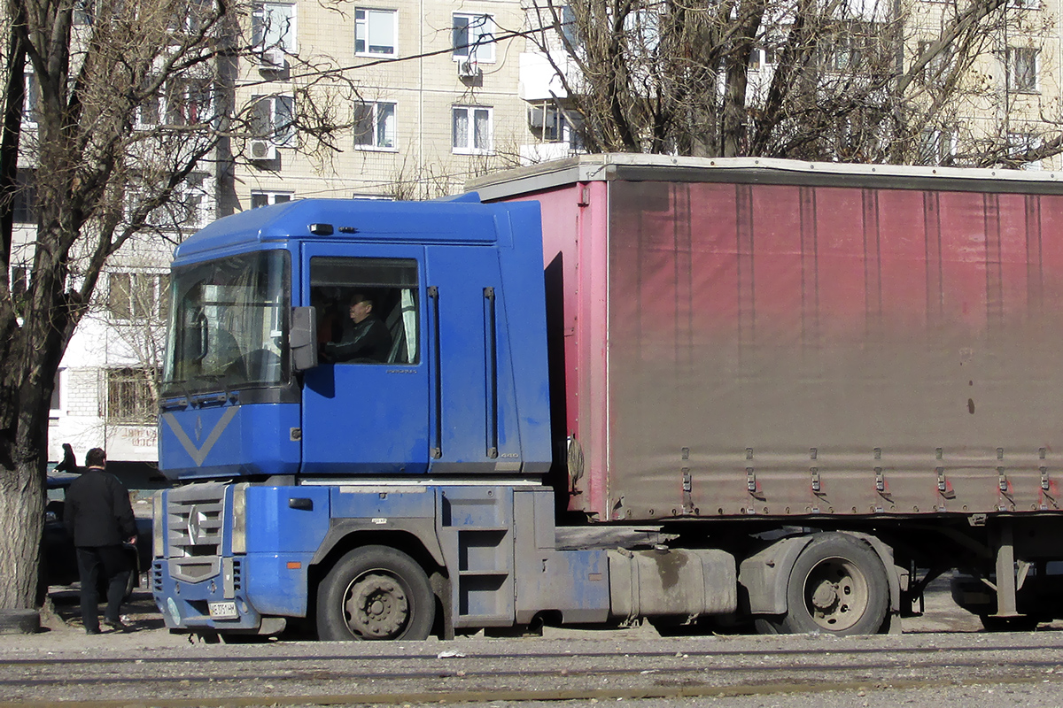 Днепропетровская область, № АЕ 3751 НМ — Renault Magnum E-Tech ('2001)
