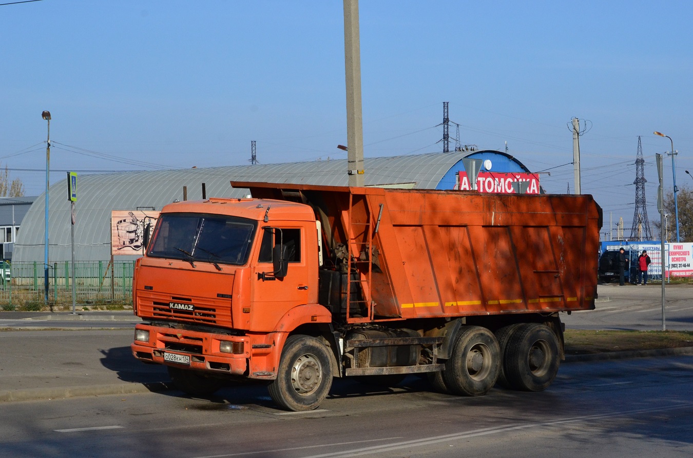 Волгоградская область, № О 028 КН 134 — КамАЗ-6520 (общая модель)