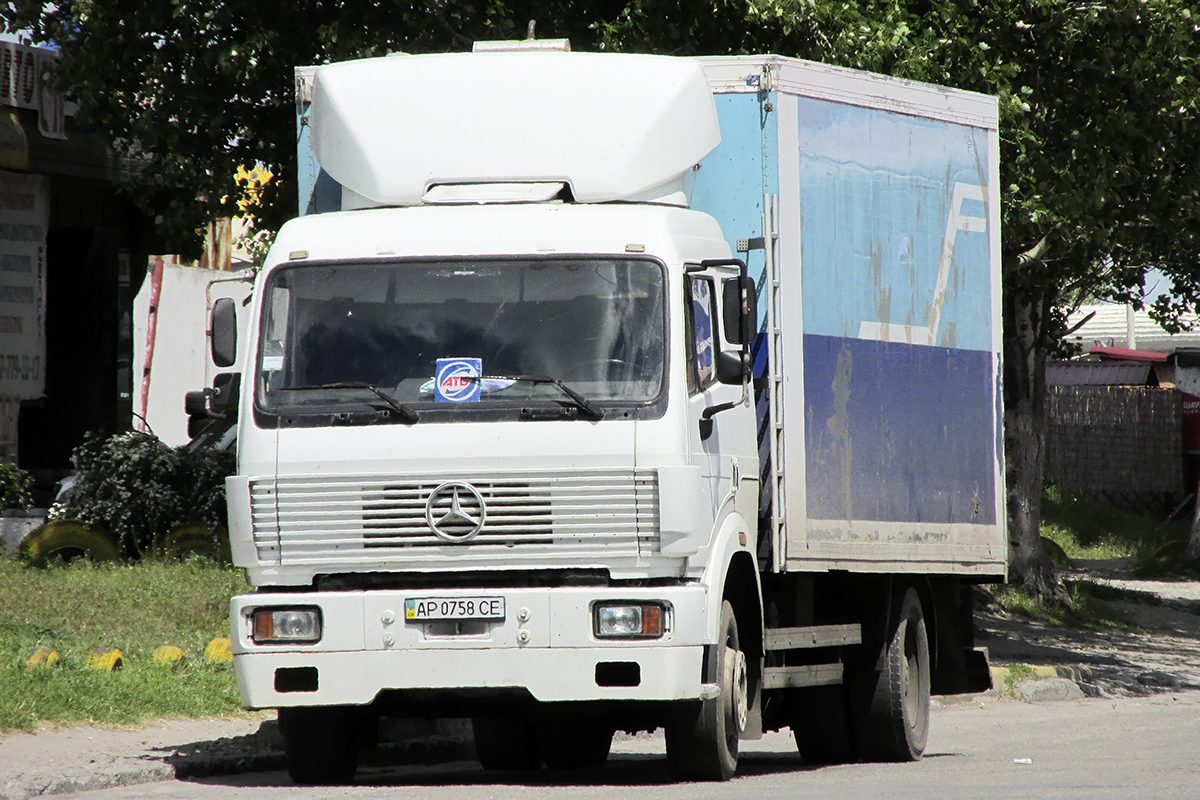 Запорожская область, № АР 0758 СЕ — Mercedes-Benz SK 2435