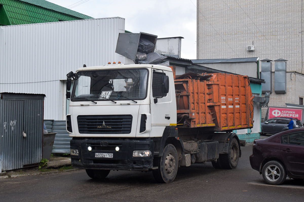 Алтайский край, № В 032 ВТ 122 — МАЗ-5340B3