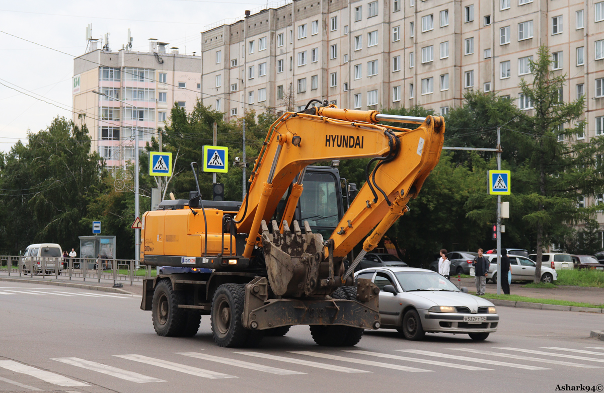 Красноярский край, № 9851 КС 24 — Hyundai R200W