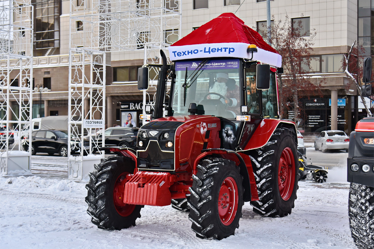 Тюменская область, № (72) Б/Н СТ 0038 — Беларус-82.3; Новая техника (Тюменская область)