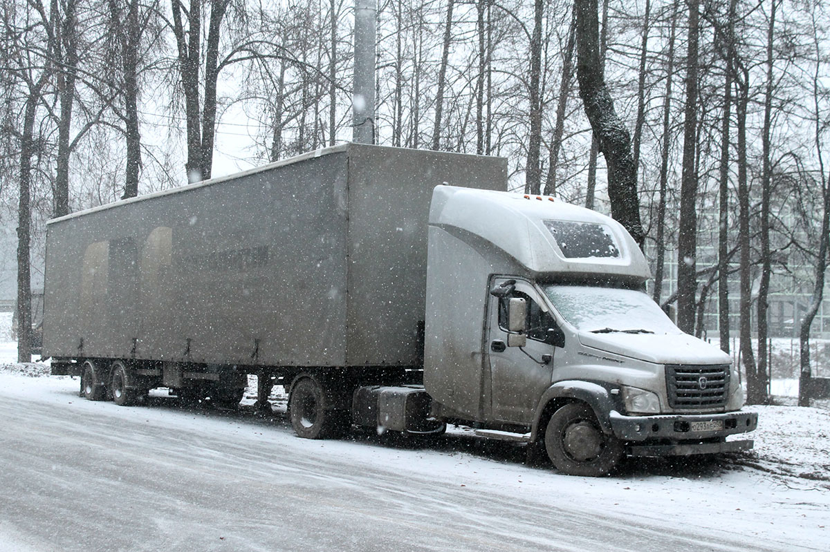 Московская область, № О 293 АЕ 250 — ГАЗ-C41RB3