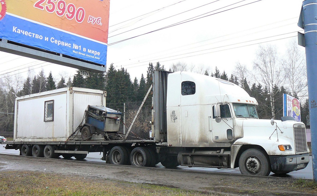 Московская область, № М 709 НО 150 — Freightliner (общая модель)