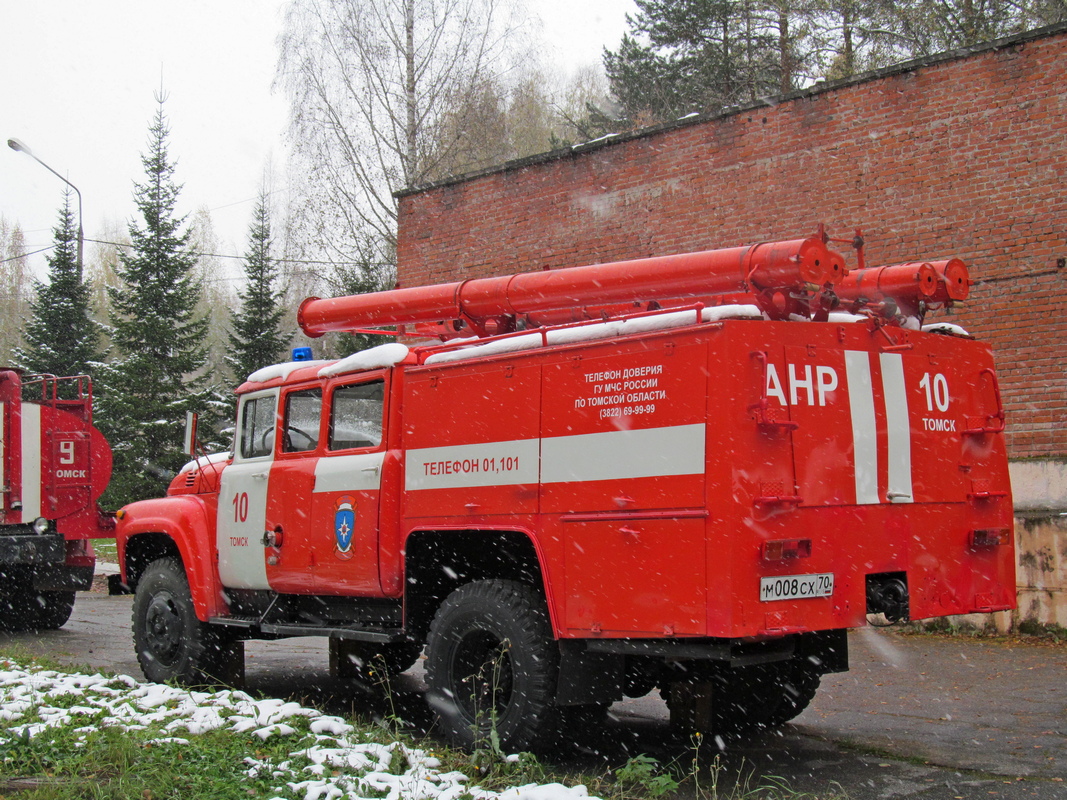 Томская область, № М 008 СХ 70 — ЗИЛ-431412