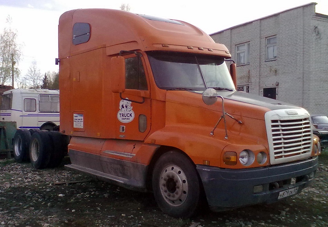 Тверская область, № Н 879 ОК 69 — Freightliner Century Class