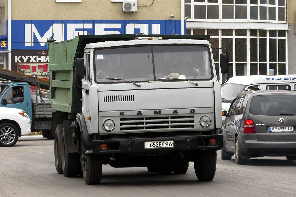Днепропетровская область, № О 5284 ЯА — КамАЗ-55111 [551110]