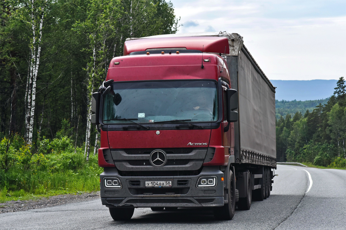 Пензенская область, № У 104 ВА 58 — Mercedes-Benz Actros ('2011)