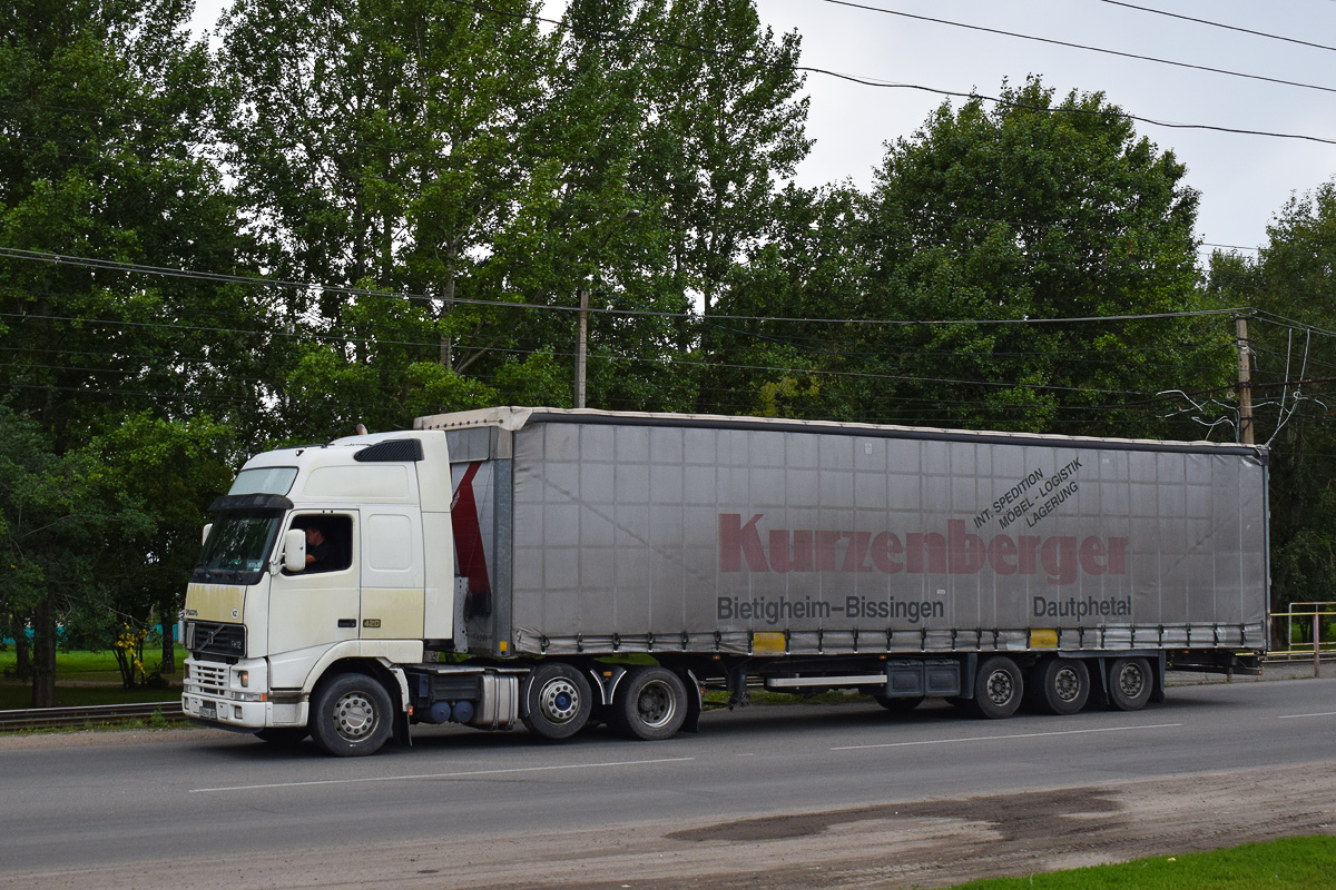 Алматинская область, № 929 BLB 05 — Volvo ('1993) FH12.420