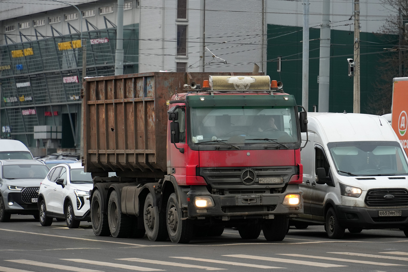 Санкт-Петербург, № М 250 ЕС 178 — Mercedes-Benz Actros ('2003) 2541