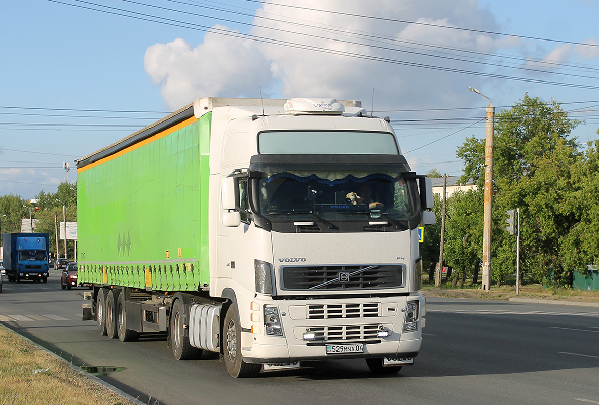 Актюбинская область, № 529 MNA 04 — Volvo ('2002) FH12.440