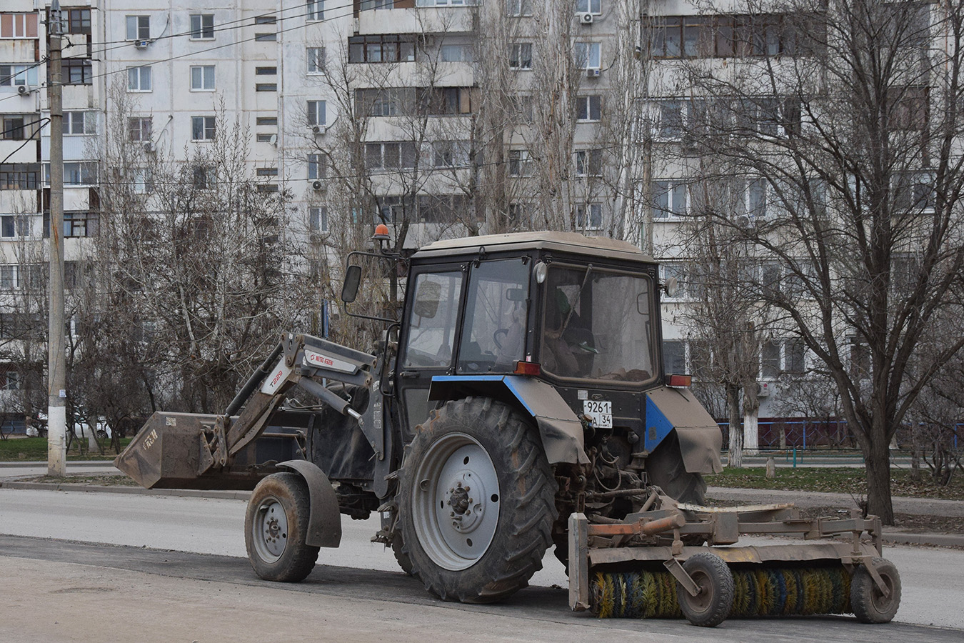 Волгоградская область, № 9261 ЕА 34 — Беларус-82.1