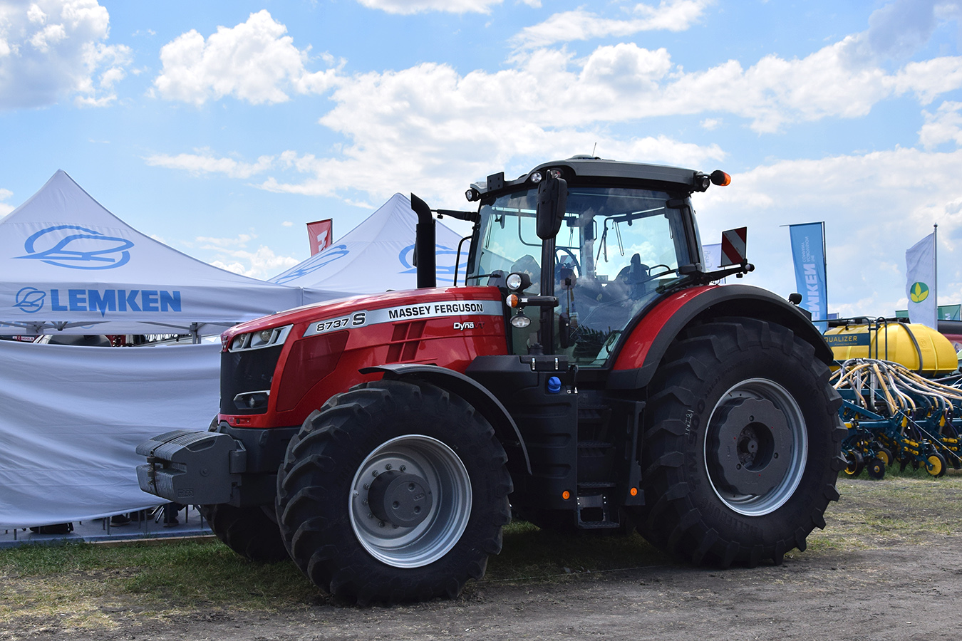 Волгоградская область, № (34) Б/Н СТ 0149 — Massey Ferguson (общая модель); Волгоградская область — День поля 2025; Транспортные средства без номеров (Волгоградская область); Новая техника (Волгоградская область)