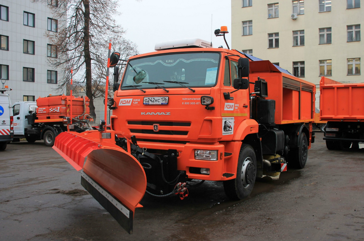 Воронежская область, № О 242 НС 136 — КамАЗ-53605 (общая модель)
