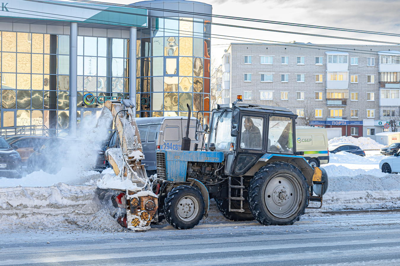 Свердловская область, № 8134 СМ 66 — Беларус-82.1