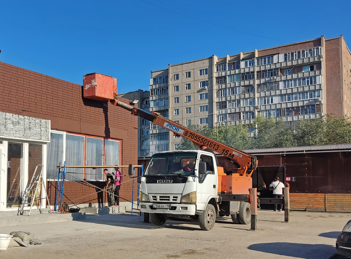 Абайская область, № 146 ABI 18 — Isuzu Elf (общая модель)