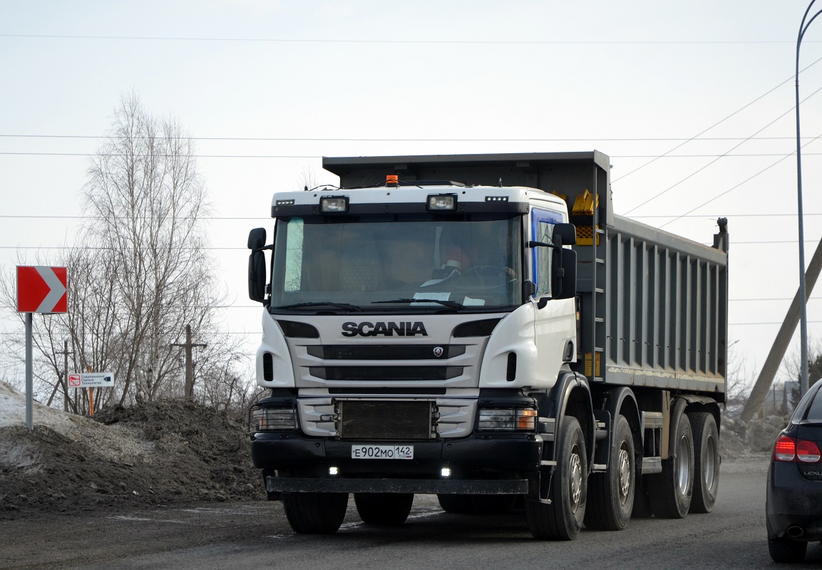Кемеровская область, № Е 902 МО 142 — Scania ('2011) P380