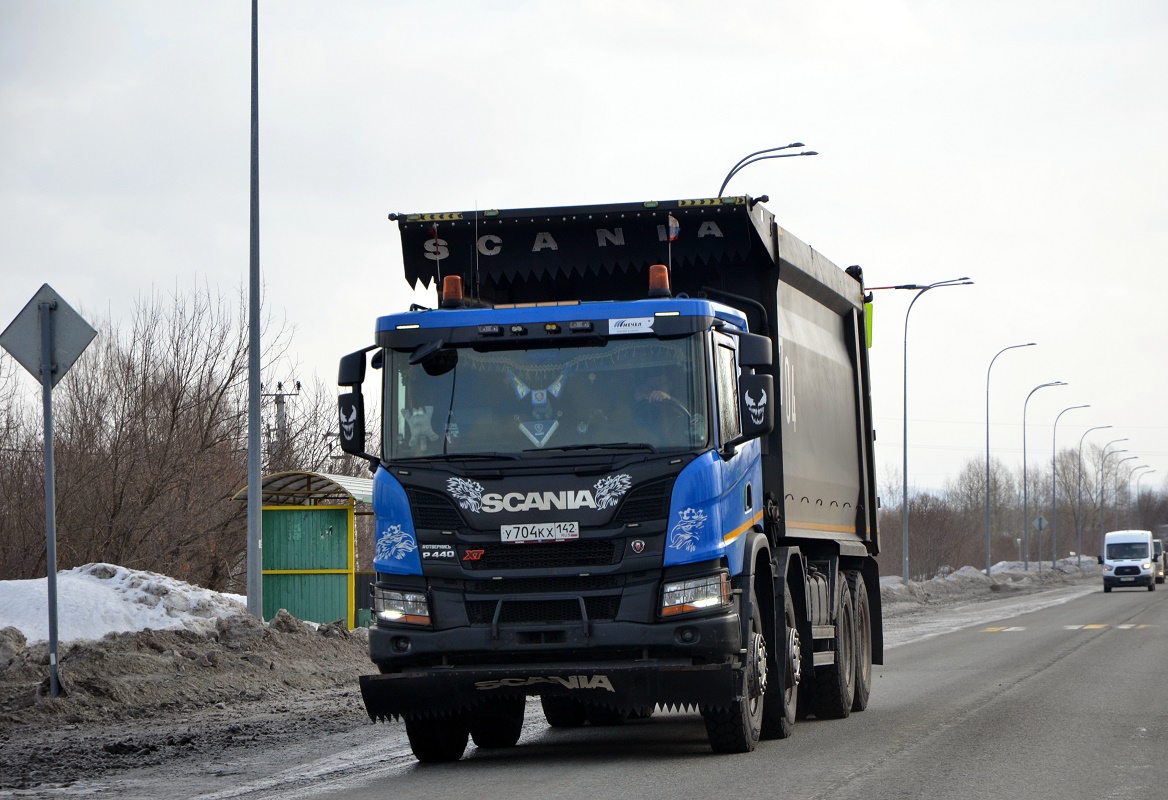 Кемеровская область, № 704 — Scania ('2016) P440