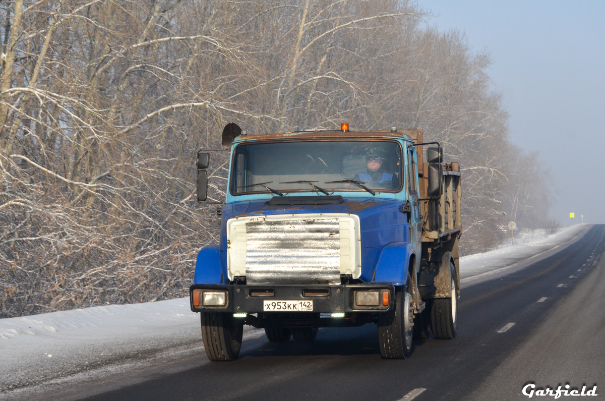 Кемеровская область, № Х 953 КК 142 — ЗИЛ-494560