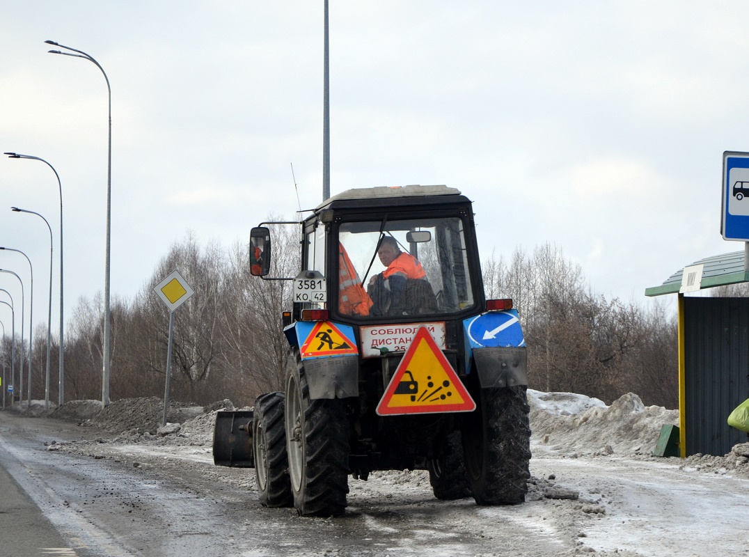 Кемеровская область, № 3581 КО 42 — Беларус-82.1