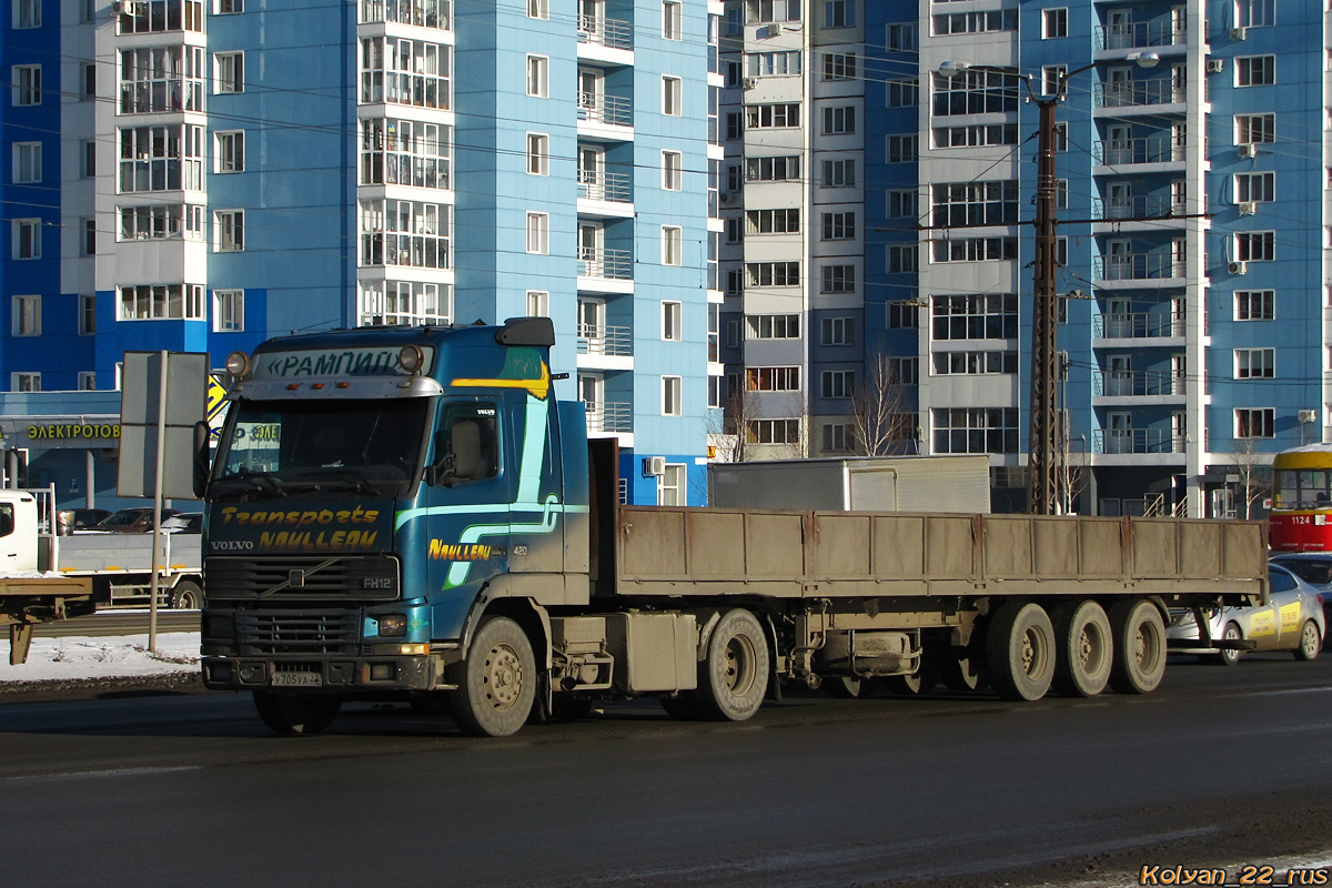 Алтайский край, № У 705 УА 22 — Volvo ('1993) FH12.420