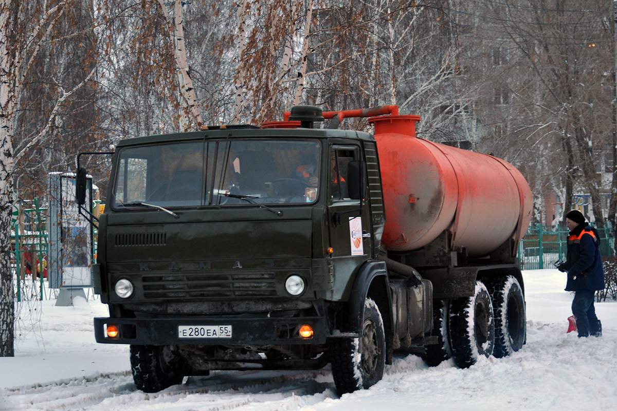 Омская область, № Е 280 ЕА 55 — КамАЗ-53212