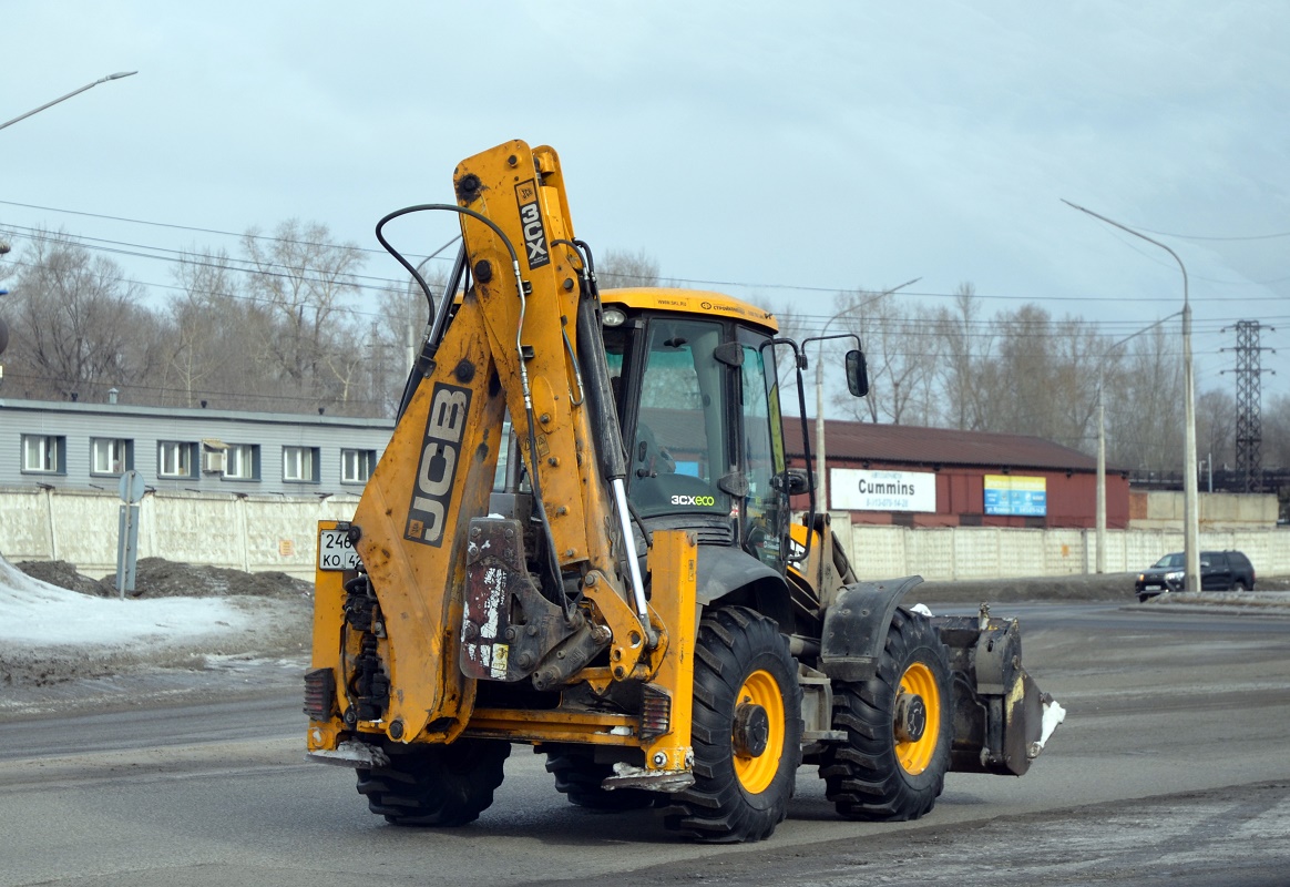 Кемеровская область, № 2468 КО 42 — JCB 3CX