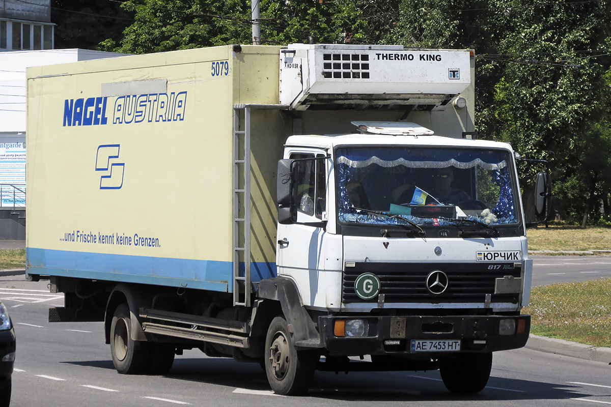 Днепропетровская область, № АЕ 7453 НТ — Mercedes-Benz LK 817