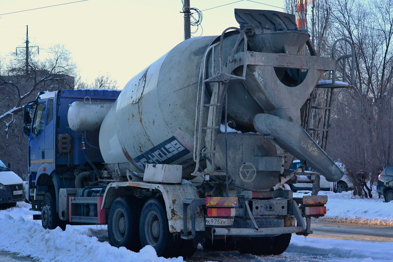 Волгоградская область, № К 975 ХК 134 — FAW J6 CA3250