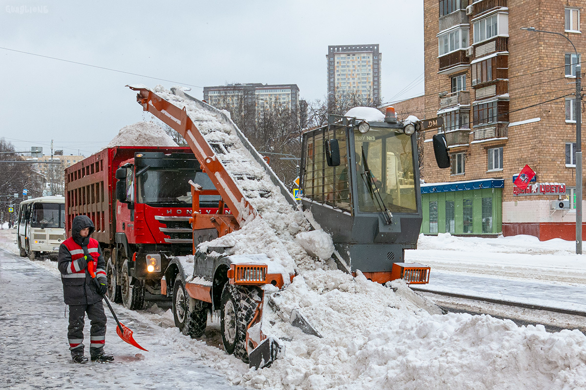 Москва, № 1215 ВХ 77 — DM-09