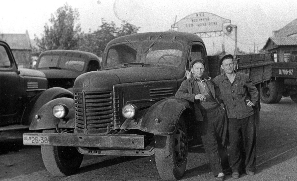 Луганская область, № ЩЛ 26-38 — ЗИС-150; Исторические фотографии (до 2000 года) (Луганская область)