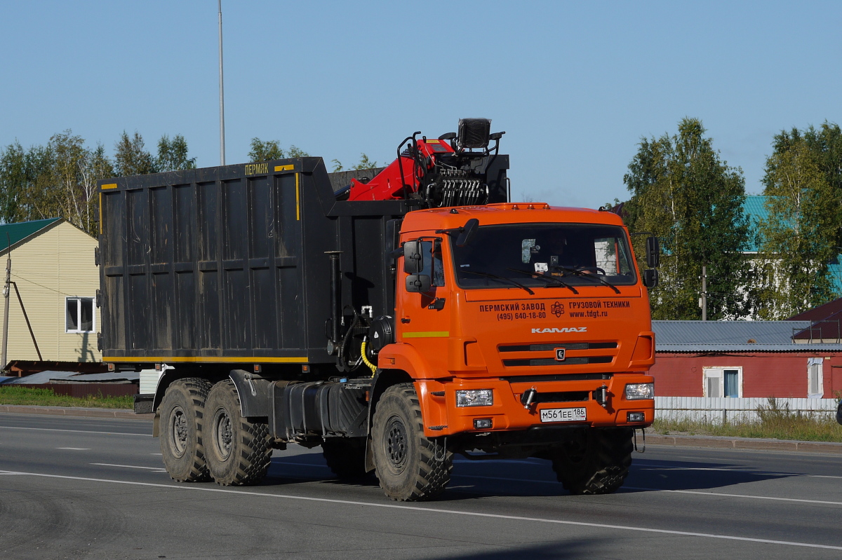 Ханты-Мансийский автоном.округ, № М 561 ЕЕ 186 — КамАЗ-43118 (общая модель)