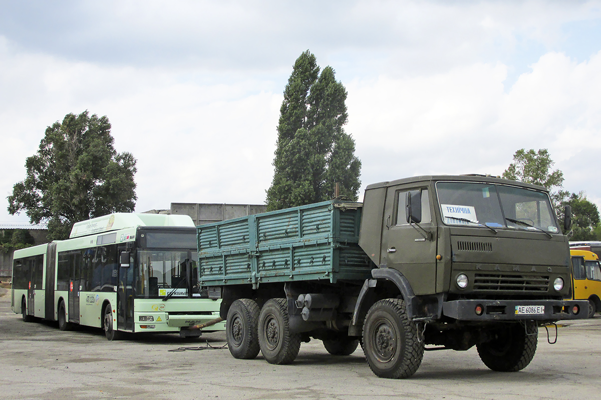 Днепропетровская область, № АЕ 6086 ЕІ — КамАЗ-43101