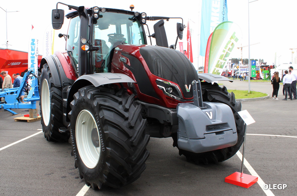 Минск, № (BY-7) Б/Н СТ 0577 — Valtra (общая модель); Минск — Выставка "БЕЛАГРО-2025"; Транспортные средства без номеров (Минск); Новая техника (Минск)