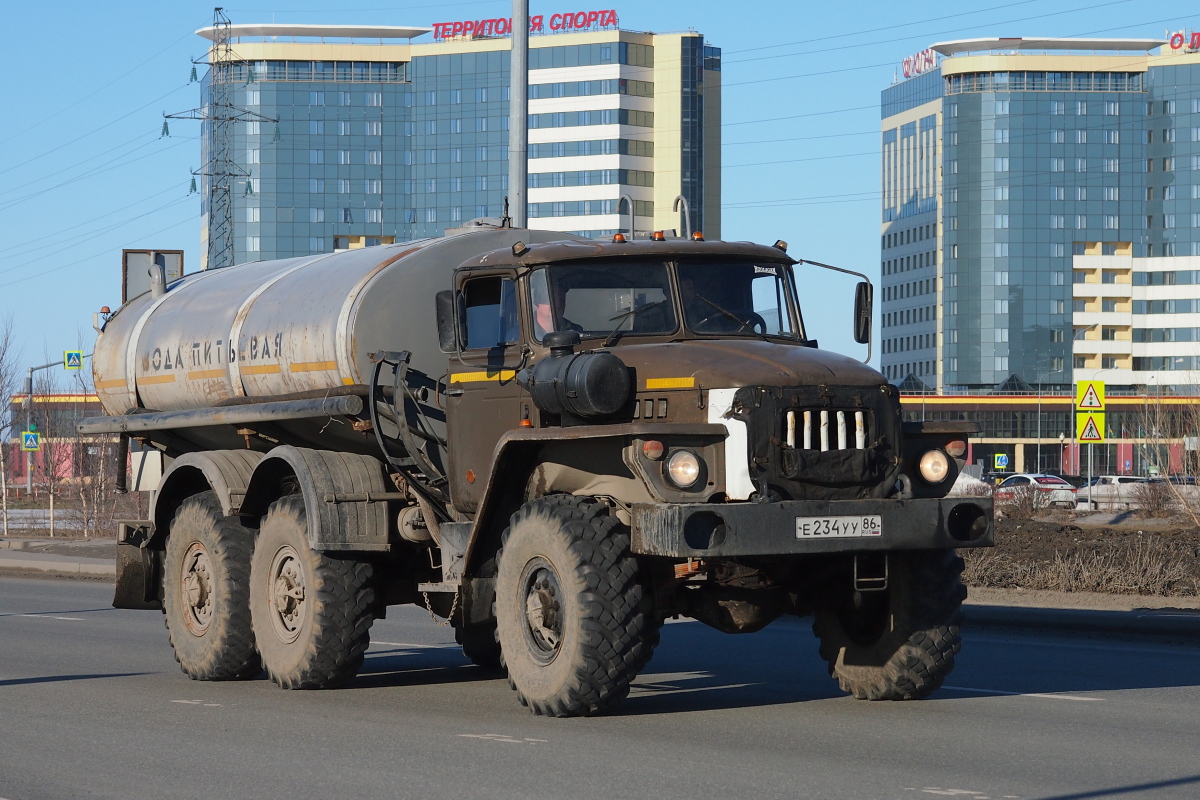 Ханты-Мансийский автоном.округ, № Е 234 УУ 86 — Урал-4320-10